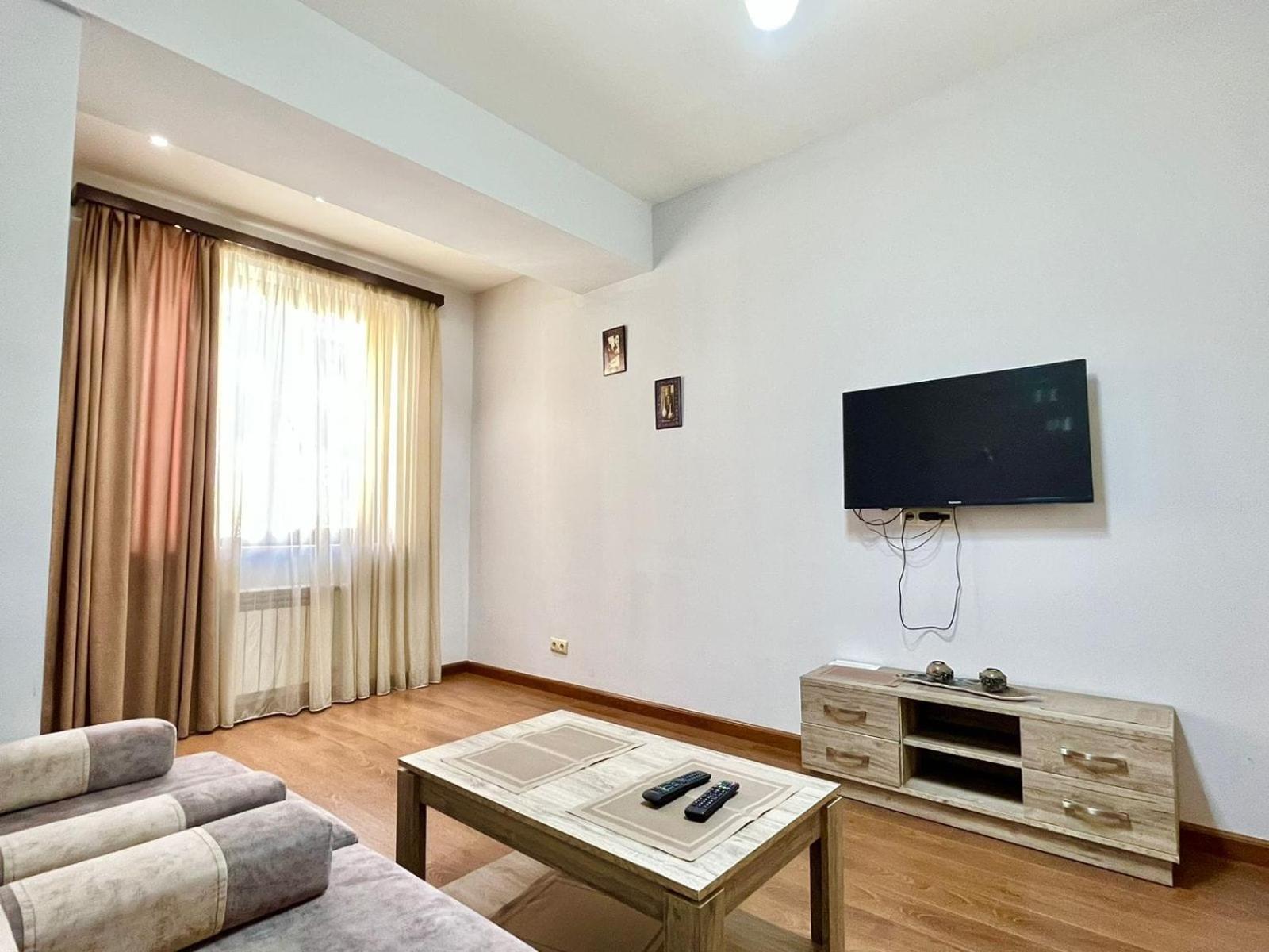 Ns Apartments In Yerevan City Centre Exteriör bild