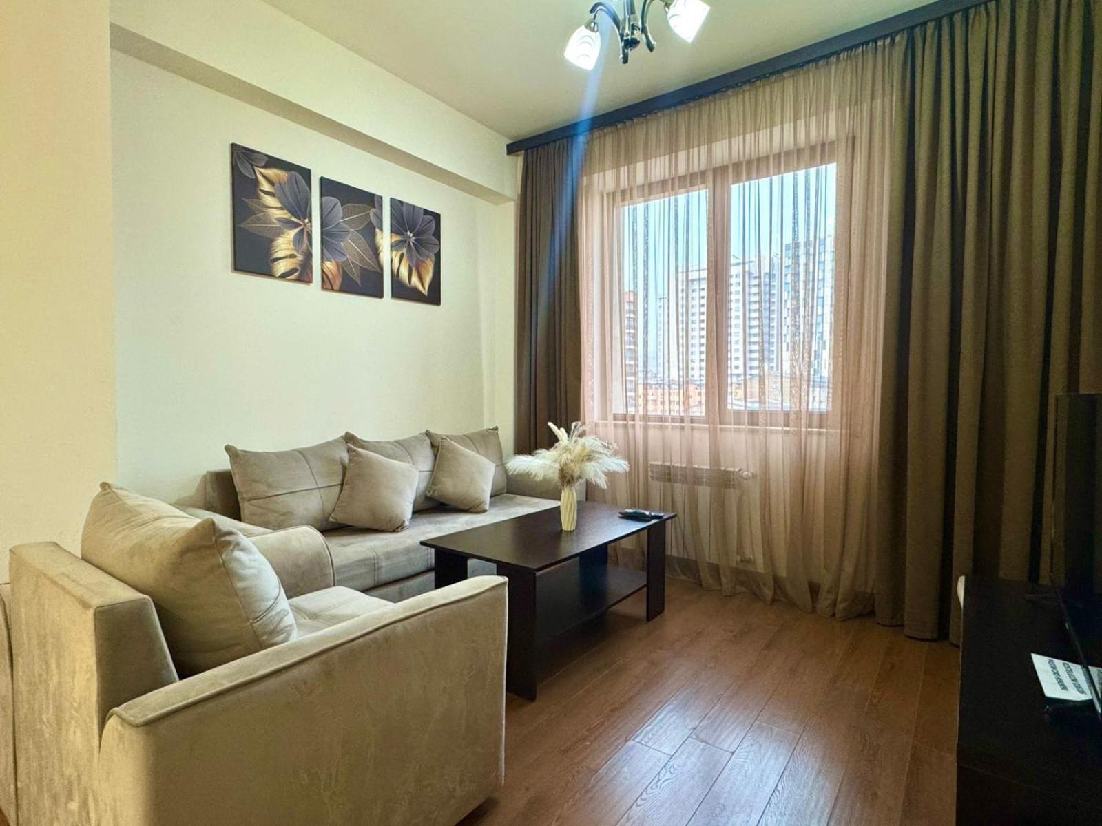 Ns Apartments In Yerevan City Centre Exteriör bild