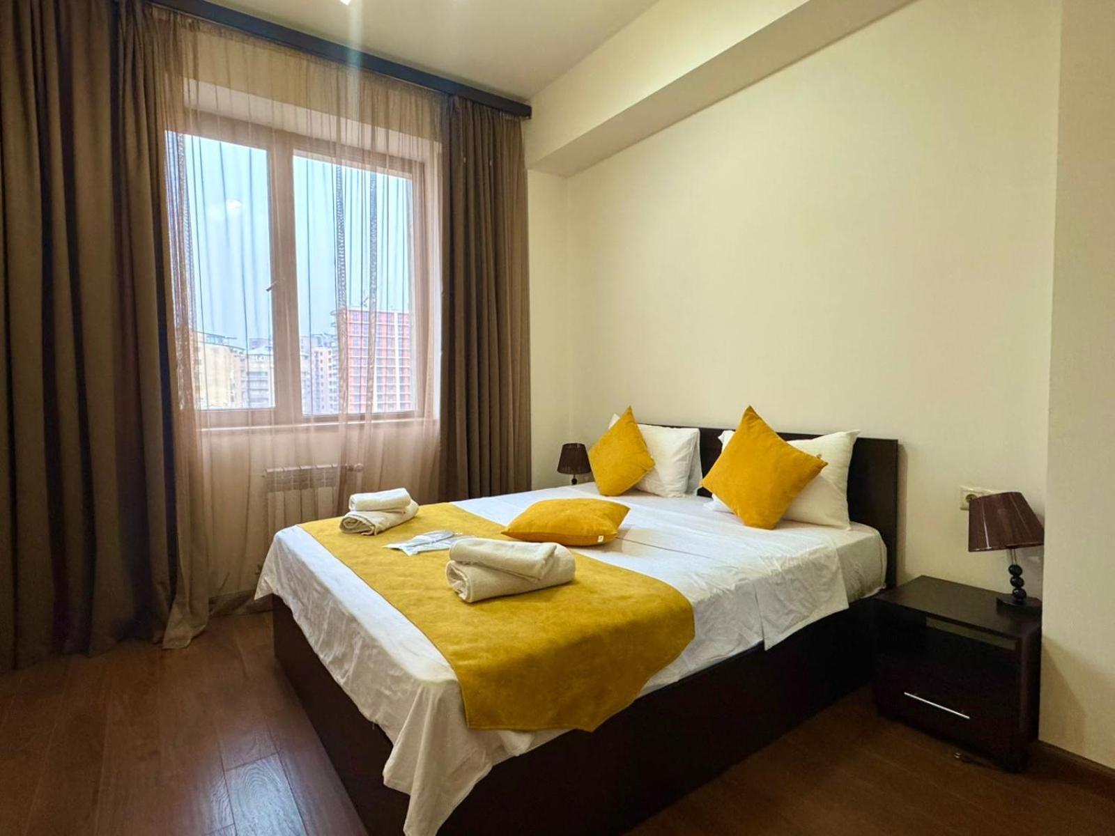 Ns Apartments In Yerevan City Centre Exteriör bild